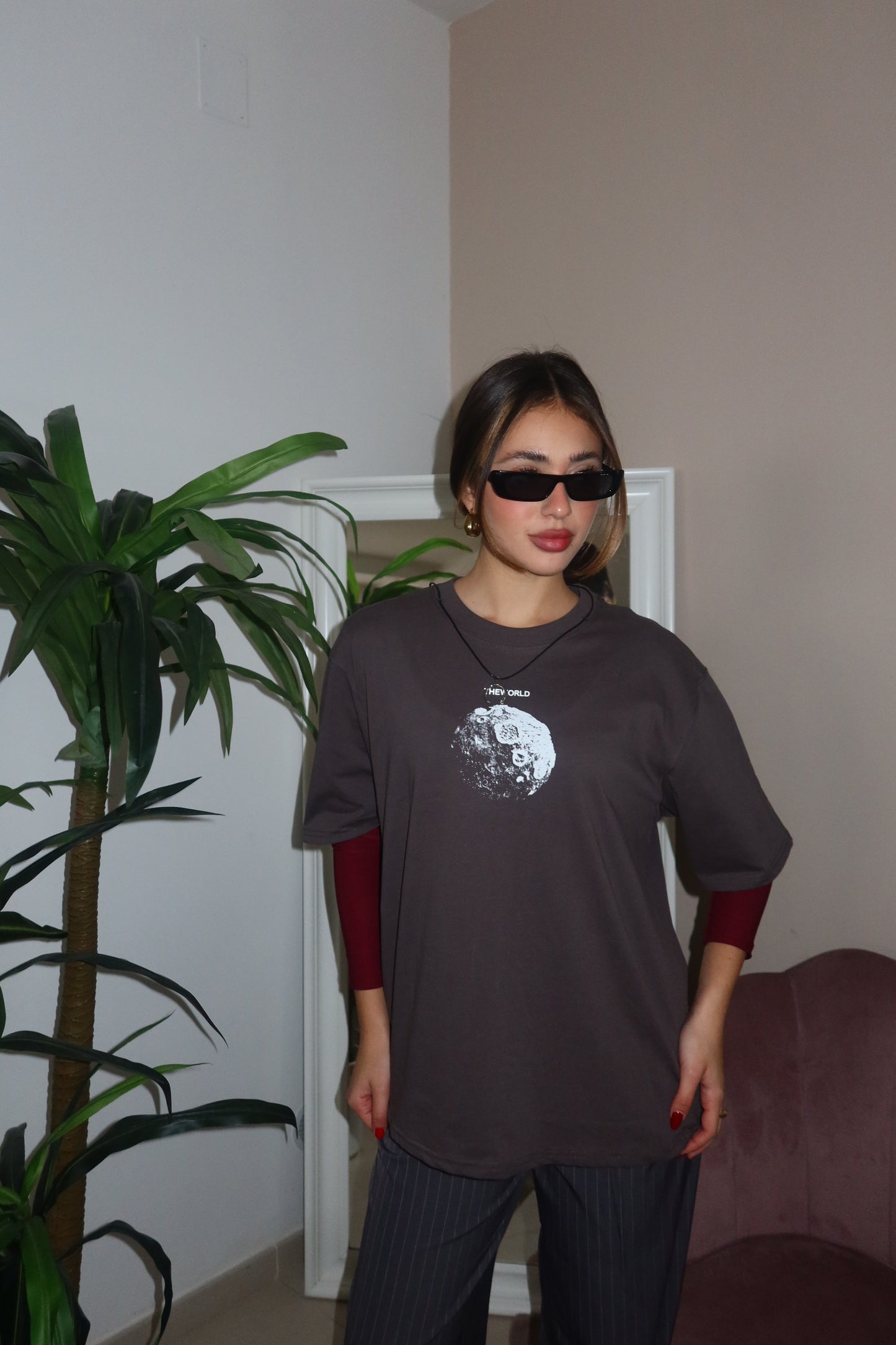 T-shirt World grigio scuro
